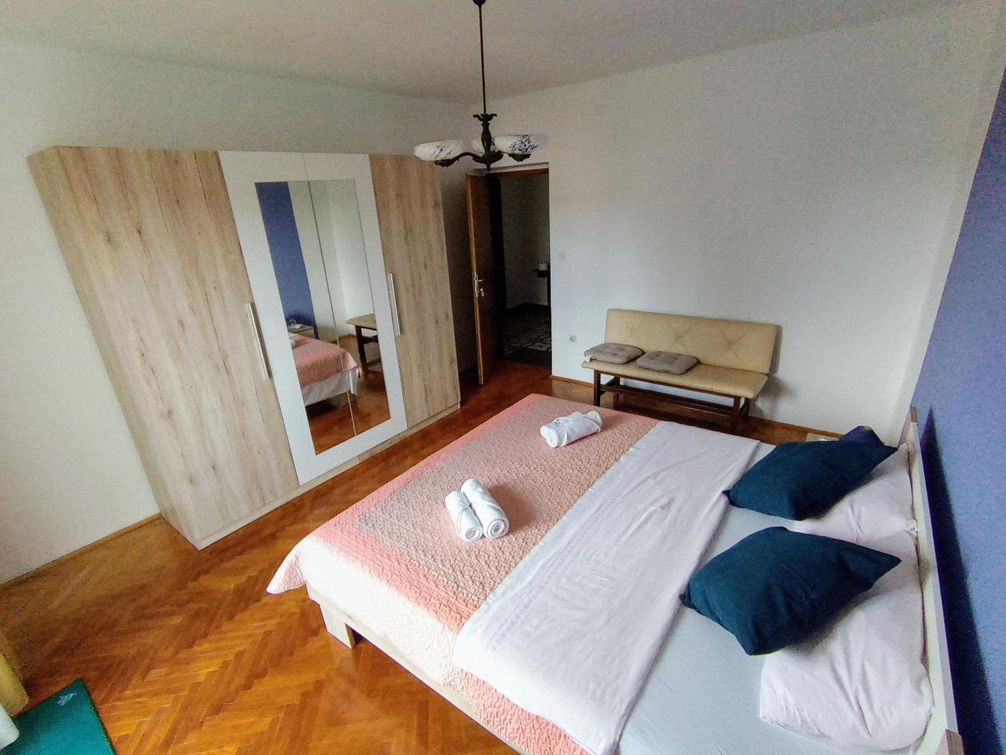 B&B "Retro Gusto " Pićan エクステリア 写真